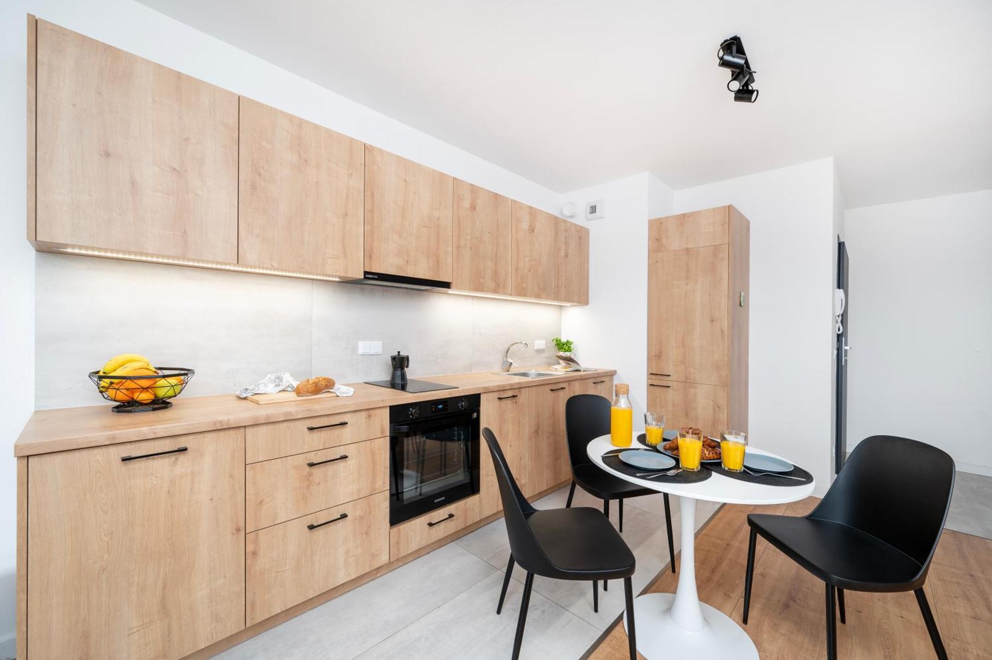 Apartamenty Fuzja - Komfortowe Mieszkania Blisko Centrum Lodzi Garaz Exterior foto